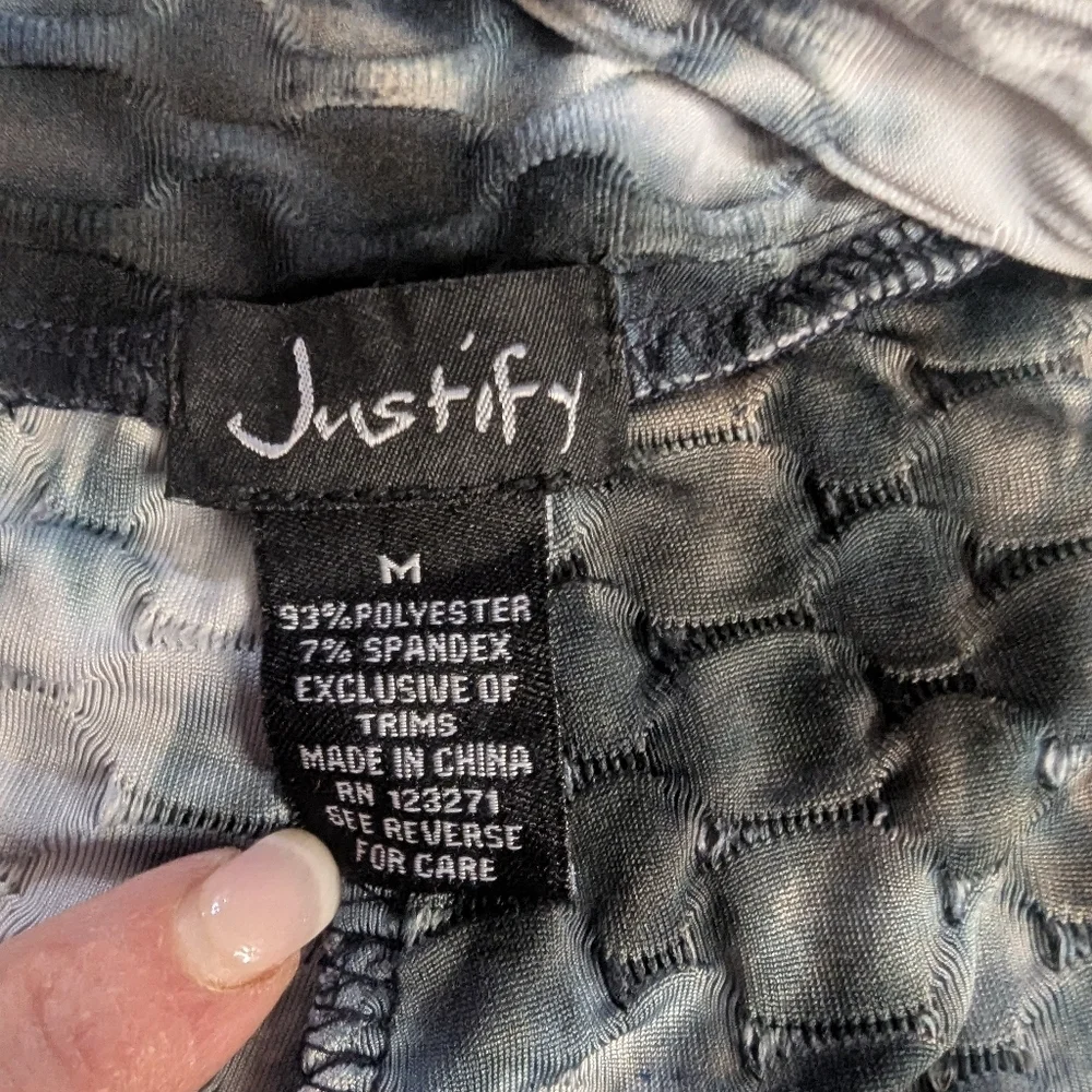 JUSTIFY Women's Black/White Tie-dye Leggings Textured Scrunched, Medium - Picture 4 of 8